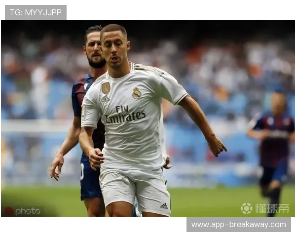 德罗巴黎首秀数据：18岁新援4次对抗全胜传球11次全成展现即战力